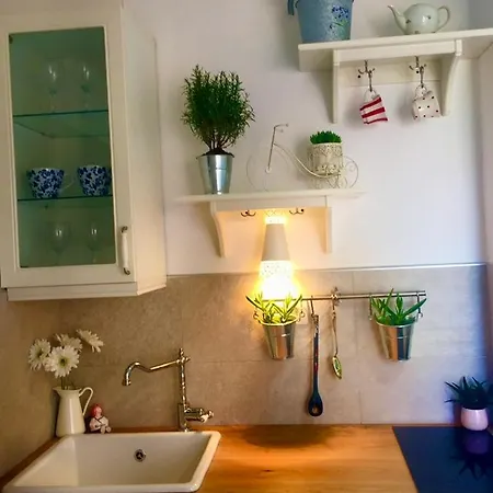 Eco-friendly Estate I Апарт-отель Примоштен