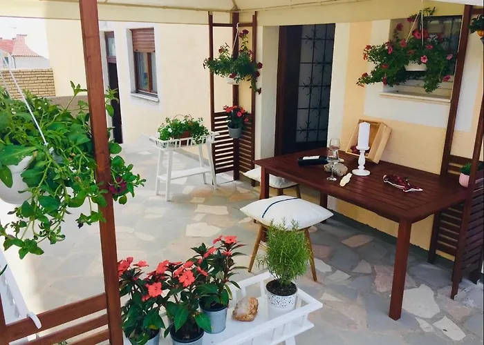 Eco-friendly Estate I 公寓式酒店 4*